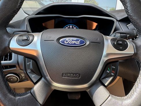 Used 2018 Ford Focus Electric Hatchback FWD image 14