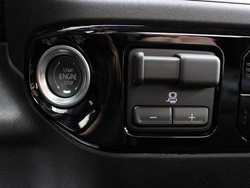 New 2025 GMC Sierra 2500 SLE AWD/4WD image 29