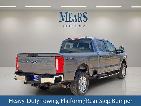 Used 2024 Ford F250 XLT AWD/4WD image 6