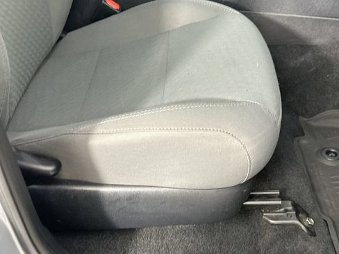 Used 2021 Toyota Tacoma SR5 AWD/4WD image 23