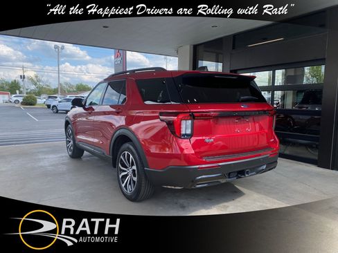 Used 2025 Ford Explorer ST-Line AWD/4WD image 8