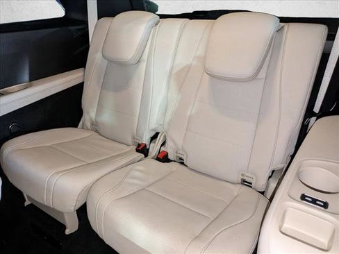 Certified 2024 Mercedes-Benz GLS 450 4MATIC image 20