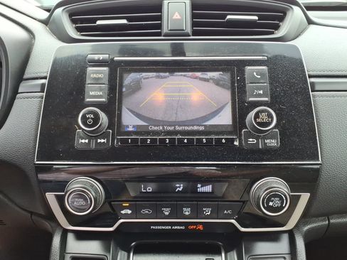 Used 2017 Honda CR-V LX image 9