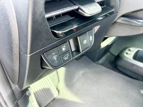 Certified 2022 Kia EV6 Wind w/ Wind Technology Package image 17