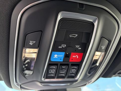 New 2026 Jeep Grand Cherokee L Limited w/ Limited Altitude Package AWD/4WD image 20
