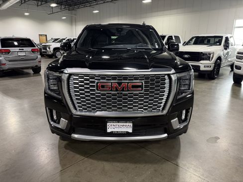 Used 2021 GMC Yukon Denali w/ Denali Premium Package image 2