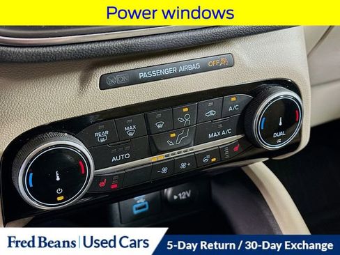 Certified 2022 Ford Escape Titanium w/ Class II Trailer Tow Package AWD/4WD image 20