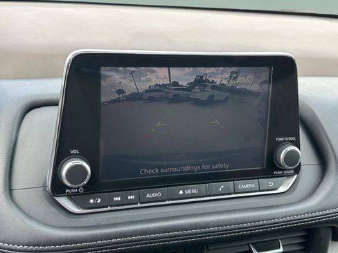 Certified 2023 Nissan Rogue SV image 28