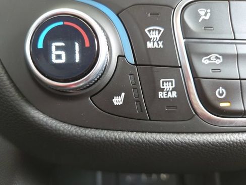 Used 2022 Chevrolet Equinox LT AWD/4WD image 7