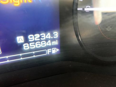 Used 2019 Subaru Crosstrek 2.0i Premium w/ Eyesight System AWD/4WD image 11