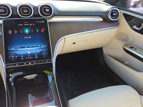 Used 2024 Mercedes-Benz C 300 Sedan image 14