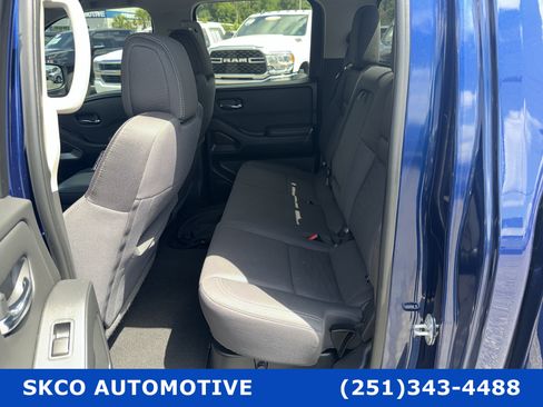 Used 2022 Nissan Frontier SV RWD image 14