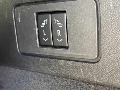 Used 2023 Cadillac XT6 Luxury image 10