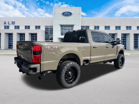 New 2026 Ford F250 Lariat w/ Chrome Package image 5