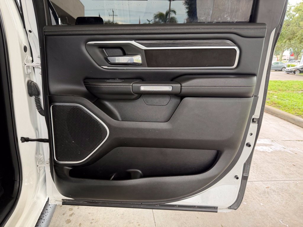 Used 2023 RAM 1500 Laramie AWD/4WD image 39