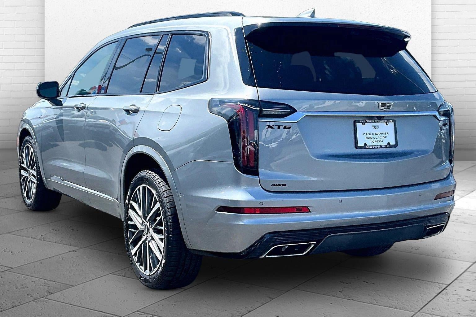 Used 2024 Cadillac XT6 Sport w/ Technology Package AWD/4WD image 11