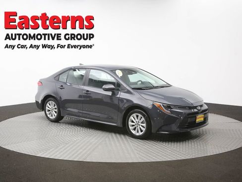 Used 2026 Toyota Corolla LE w/ LE Premium Package FWD image 48