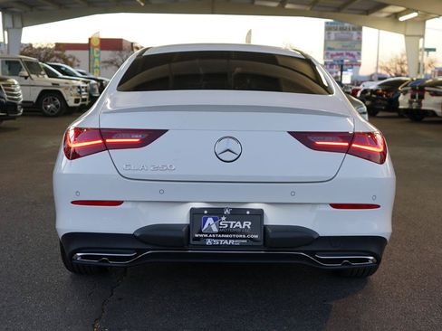 Used 2025 Mercedes-Benz CLA 250 w/ Exclusive Package image 4