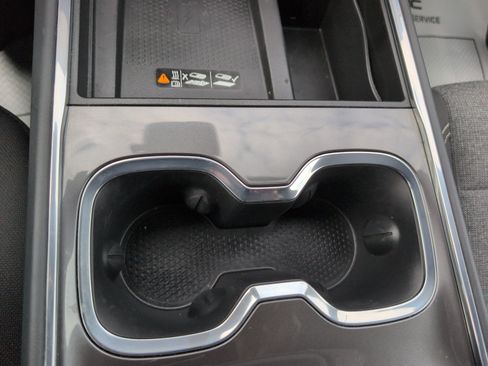 Used 2025 GMC Acadia Elevation FWD image 28