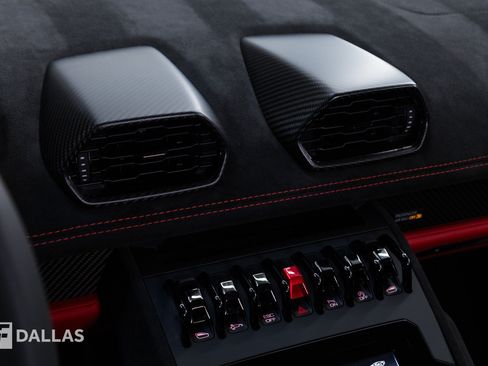 Used 2023 Lamborghini Huracan Tecnica RWD image 32