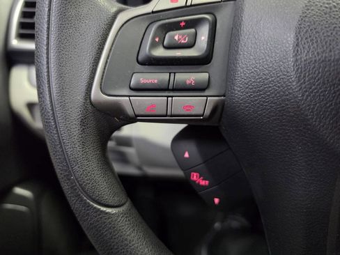 Used 2016 Subaru Forester 2.5i AWD/4WD image 18