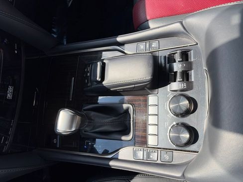 Used 2021 Lexus LX 570 4WD w/ Inspiration Series #2 image 11