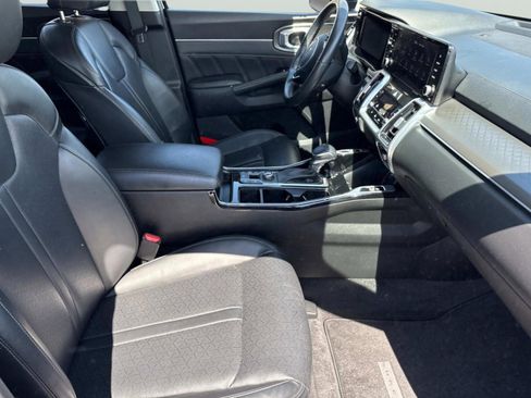 Used 2023 Kia Sorento SX FWD image 21