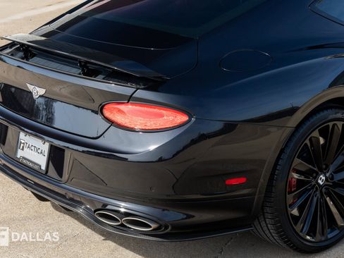 Used 2023 Bentley Continental GT Speed image 18