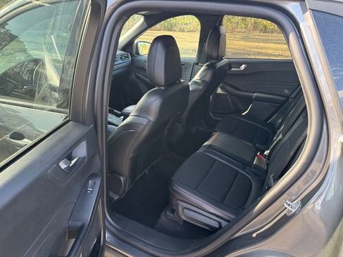 Used 2025 Ford Escape ST-Line image 6