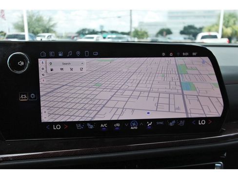 Used 2025 Chevrolet Traverse RS w/ LPO, Floor Liner Package FWD image 11