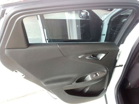 Used 2022 Chevrolet Malibu LT FWD image 19