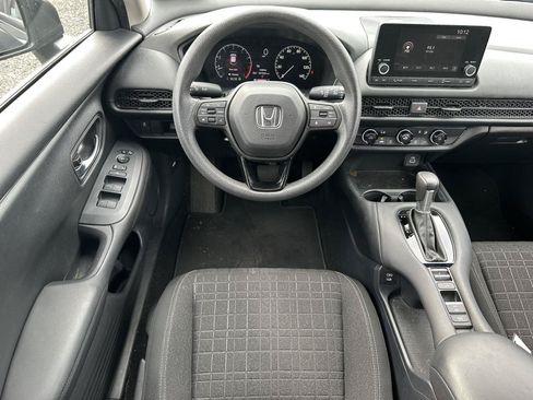 Used 2024 Honda HR-V LX image 12