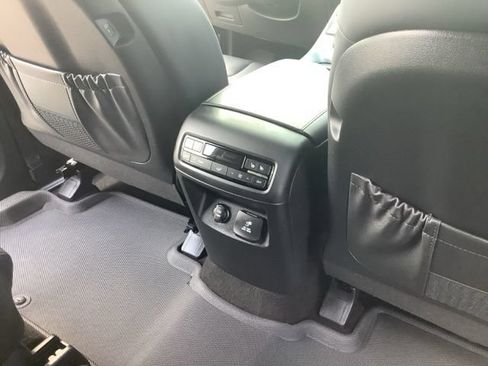 Certified 2024 Hyundai Palisade SEL w/ Premium Package FWD image 22