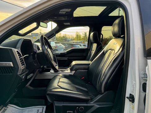 Used 2018 Ford F150 Platinum w/ Equipment Group 701A Luxury image 18