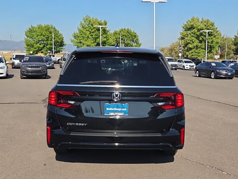 Used 2025 Honda Odyssey EX-L image 13
