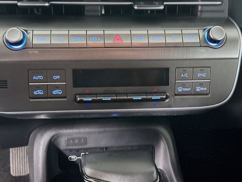 Used 2025 Hyundai Kona SEL image 23