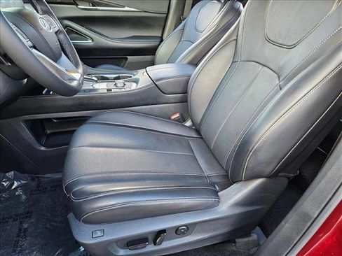 Used 2023 INFINITI QX60 Sensory w/ Vision Package FWD image 16