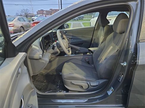 New 2026 Hyundai Elantra Sport image 11