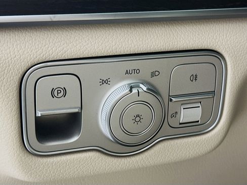 New 2026 Mercedes-Benz GLE 350 4MATIC image 11