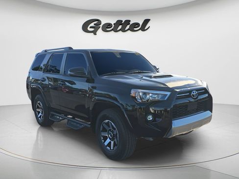 Used 2023 Toyota 4Runner TRD Off-Road Premium w/ Moonroof Package AWD/4WD image 3
