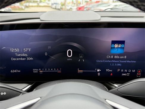 Used 2024 Buick Envision Preferred image 28