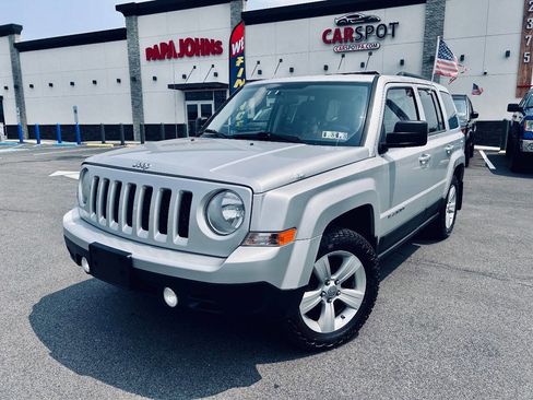 Used 2011 Jeep Patriot Latitude image 1