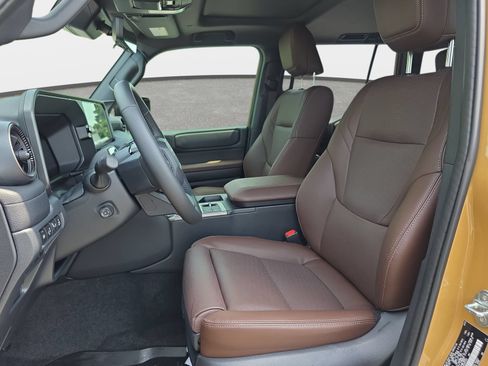 Used 2026 Toyota Land Cruiser w/ Premium Package AWD/4WD image 15