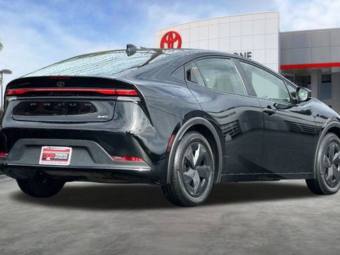 Certified 2024 Toyota Prius LE image 5