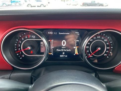 Used 2022 Jeep Gladiator Rubicon w/ LED Lighting Group image 9