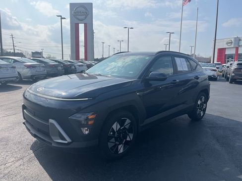 Used 2025 Hyundai Kona SEL image 7