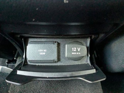 Used 2018 Mercedes-Benz GLC 43 AMG AMG GLC 43 image 19