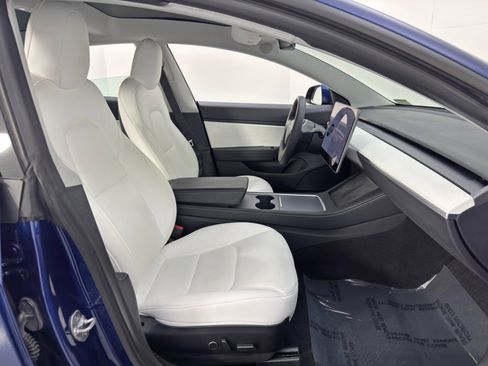 Used 2021 Tesla Model 3 Standard Range Plus image 16