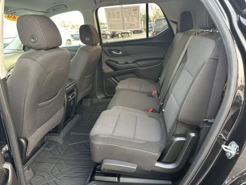 Used 2020 Chevrolet Traverse LT image 19