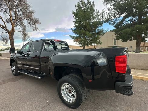 Used 2017 GMC Sierra 3500 Denali w/ Duramax Plus Package image 2